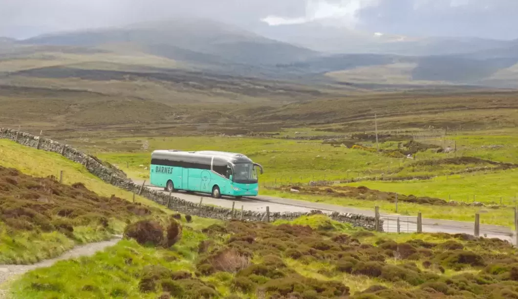 Barnes coach in hills